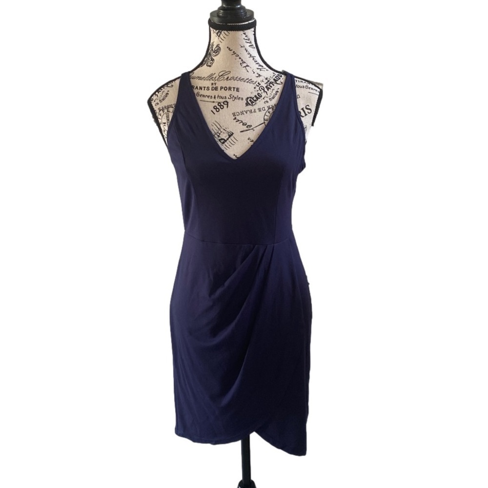 NWT Sleeveless Dress V-Neck Sundress Slim Cocktail Dress Size Small